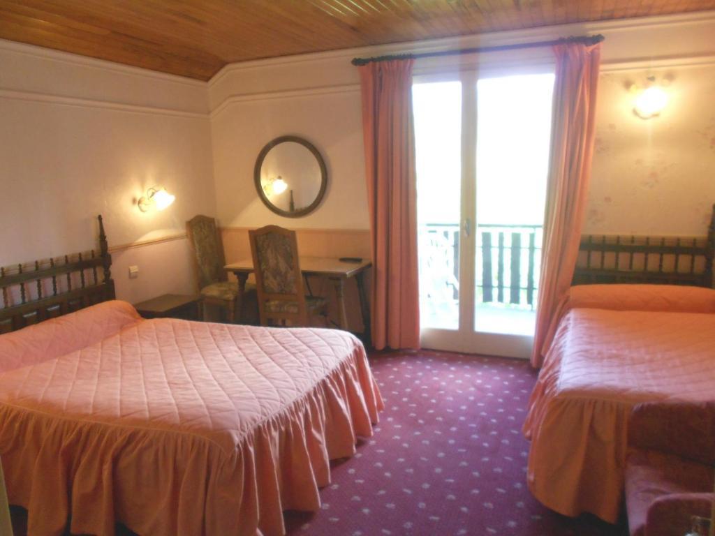 Hotel Les Barnieres กิลเลสตร์ ห้อง รูปภาพ